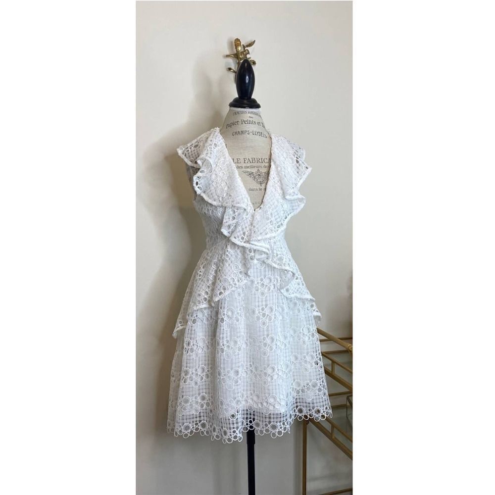 ELLIAT White Lace Mini Ruffle Interlude Style Mini Dress MEDIUM - Picture 5 of 12